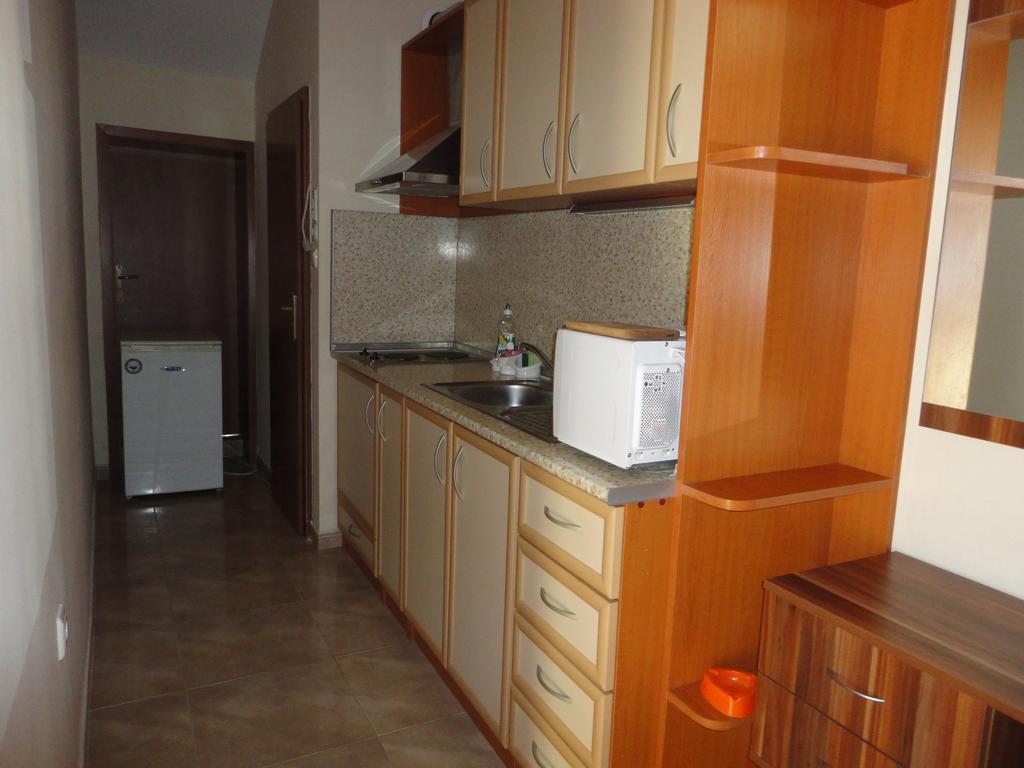 Tashevi Apartments Pomorie Exterior photo